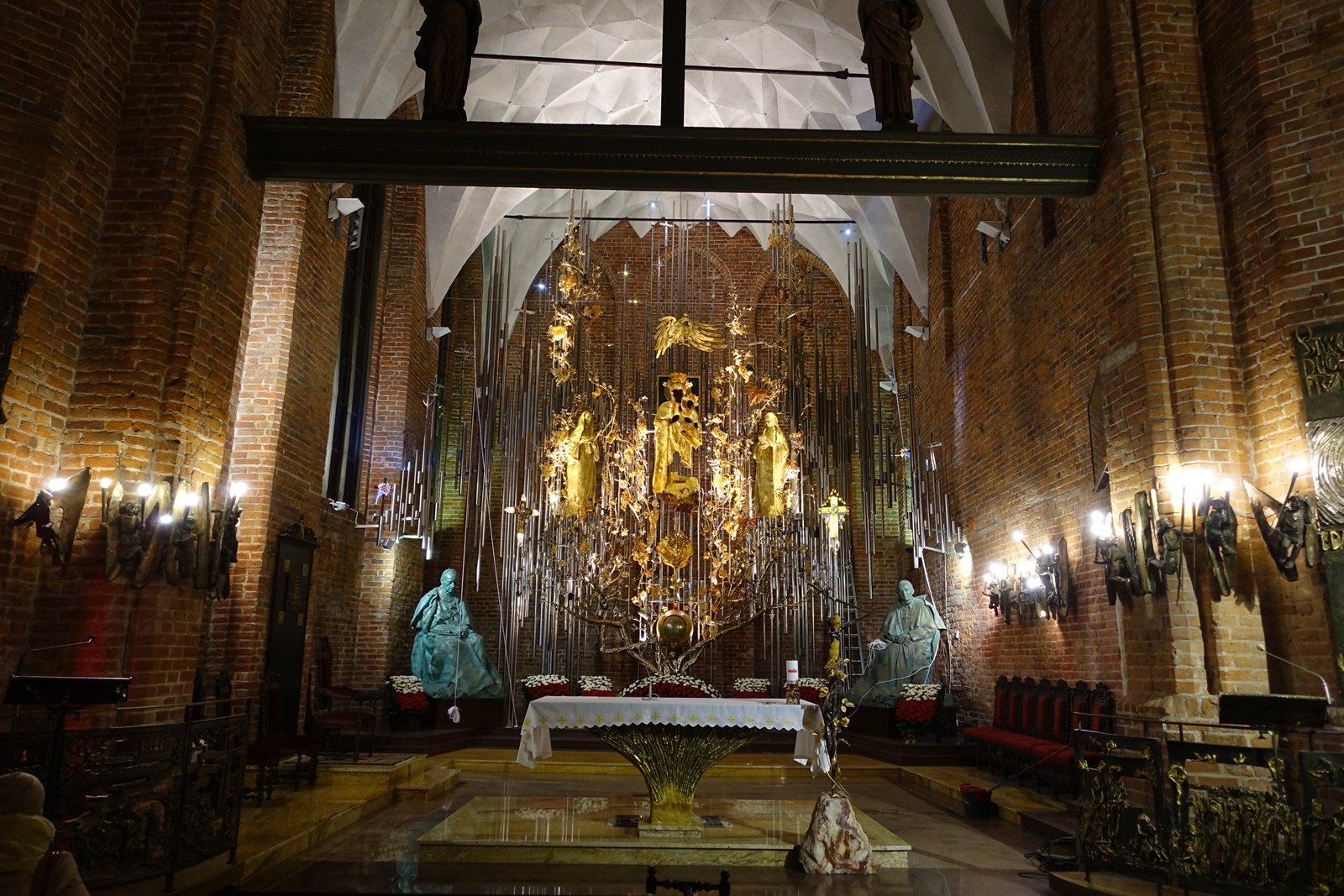 Poświęcenie Bursztynowego Ołtarza w Bazylice św. Brygidy w Gdańsku.